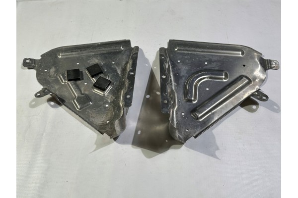 Fuel tank bottom cover right left Chevrolet Corvette C7 2014 Catalog number of the part 2122014