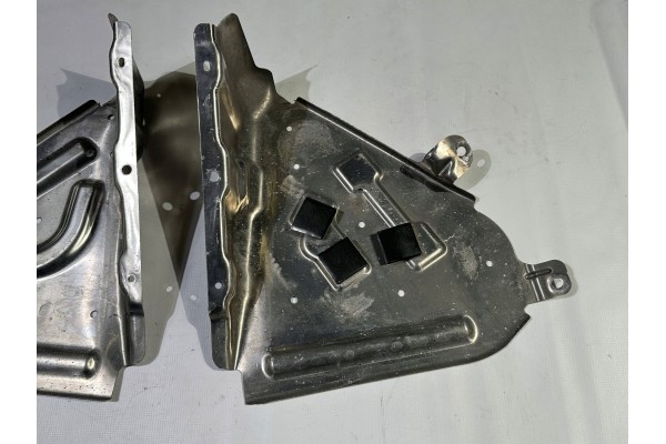 Cubierta inferior del tanque de combustible derecha e izquierda Chevro
