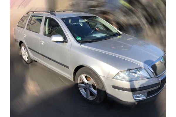 SKODA OCTAVIA COMBI (1Z5) Elegance