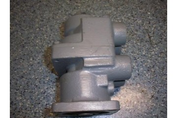 MERCEDES BUS 4613185500 0034319205 BRAKE MAIN VALVE Catalog number of the part 4613185500