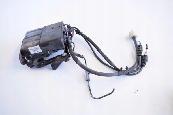 PORSCHE PANAMERA SUSPENSION COMPRESSOR 970 97035815123 25971746 3 0L