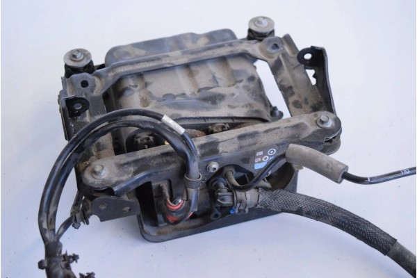 PORSCHE PANAMERA SUSPENSION COMPRESSOR 970 97035815123 25971746 3 0L Catalog number of the part 97035815123