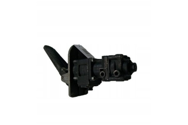 BRAKE MASTER VALVE DAF VOLVO SOLARIS 4613186040