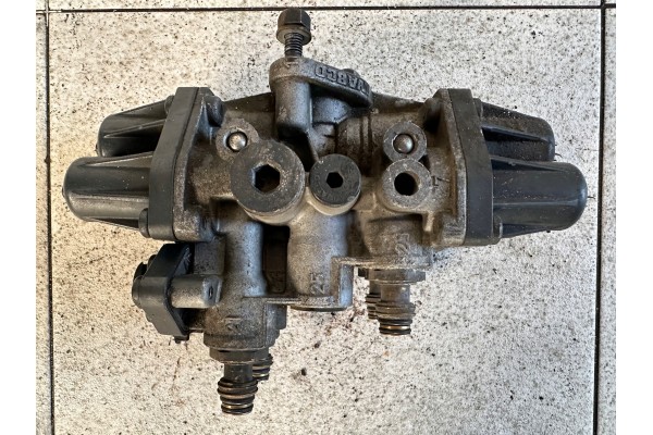 Air Dryer Valve Iveco Stralis Hi Way S Way 5802223716 9325050030