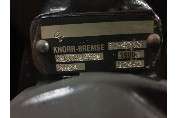 AIR COMPRESSOR VOLVO 2 CYL CUMMINS DAF VOLVO LP4865 LP4858 Car type trucks