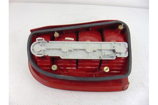  PILOTO TRASERO DERECHO SKODA FABIA (6Y2/6Y3) Classic 2000 154048 SKODA - 1