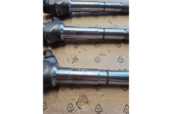 INJECTION INJECTOR VOLKSWAGEN 2 0TDI 04L130277AC Part manufacturer Volkswagen OE