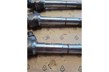INJECTION INJECTOR VOLKSWAGEN 2 0TDI 04L130277AC Part manufacturer Volkswagen OE