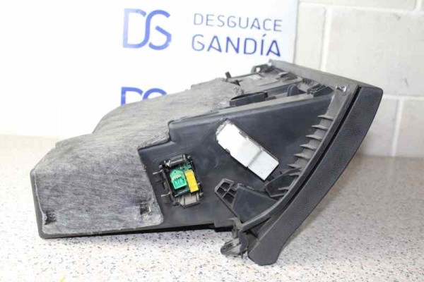 GUANTERA PEUGEOT 308