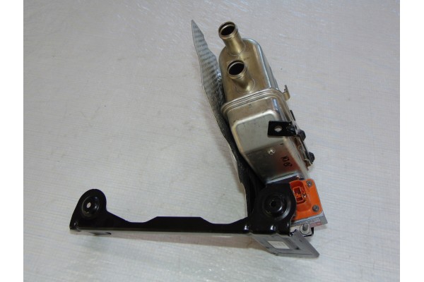 VW PASSAT B8 HEAT EXCHANGER WEBASTO 12E963231E Catalog number of the part VW PASSAT B8 WYMIENNIK CIEPA WEBASTO 12E963231E