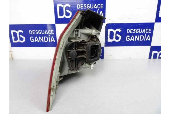 PILOTO TRASERO DERECHO VOLKSWAGEN GOLF V (1K1)(10.2003)