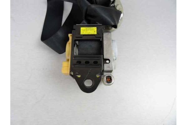 CINTURON SEGURIDAD DELANTERO IZQUIERDO TOYOTA AVENSIS BERLINA (T25)