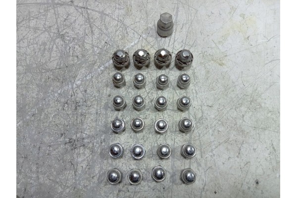 HYUNDAI TUCSON IV Nuts Bolts Wheel Thief Set OE HMZ5310003 Catalog number of the part OEHMZ5310003