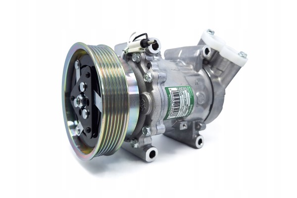 Air conditioning compressor EAC SD7V16 8200315744 Renault Trafic Master 89064 Catalog number of the part EAC 4586