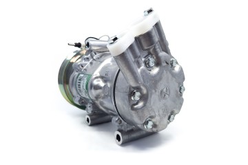 Air conditioning compressor EAC SD7V16 8200315744 Renault Trafic Master 89064 Part manufacturer EuroAirCon