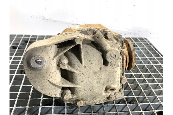 REAR DIFFER BRIDGE BMW E90 7556678 2 0 163HP 04 12 Sedan Limousine Catalog number of the part LORK 372 18452 7556678