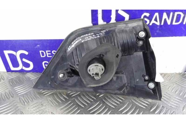  PILOTO TRASERO DERECHO INTERIOR MITSUBISHI OUTLANDER (CW0) Motion 2WD 2011 160770 MITSUBISHI - 1