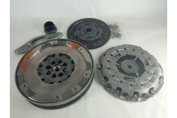 Clutch set LuK 600029400 for BMW 3 5 X3 2 EAN GTIN 4014870514662