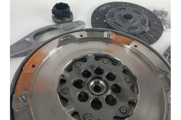 Clutch set LuK 600029400 for BMW 3 5 X3 2 Catalog number of the part 600 0294 00