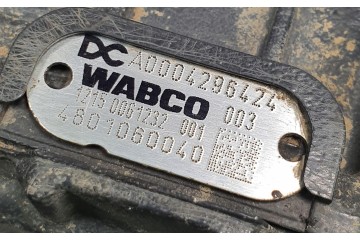 Válvula ABS EBS MERCEDES ACTROS MP4 A0004296424