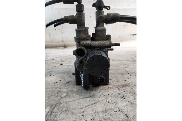 SUSPENSION PILLOW VALVE SCANIA 4 P94 00r LOW CAB WABCO 4729001130 Catalog number of the original PACCAR 1506182