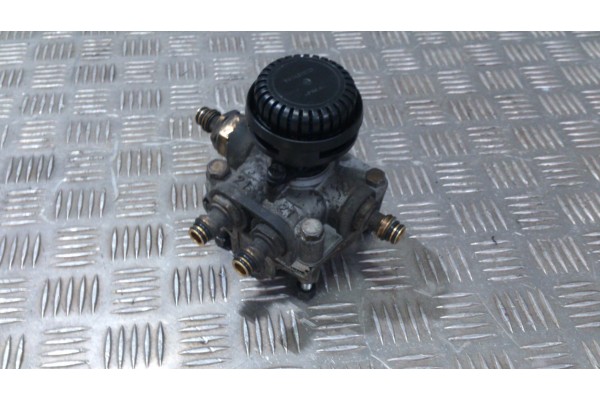 RELAY VALVE EBS SCANIA R S