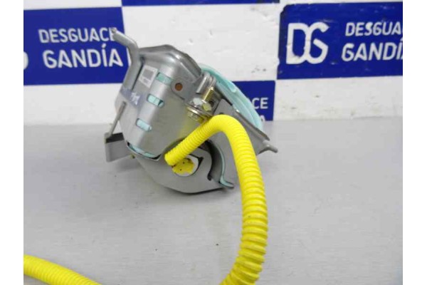 1 CONECTOR AIRBAG DELANTERO DERECHO TOYOTA COROLLA (E12) 2.0 D-4D Sol Berlina 2004 1 CONECTOR 163474 TOYOTA - 3