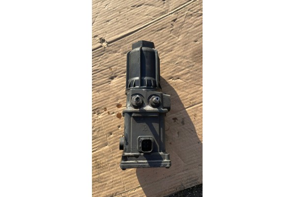 PUMP MODULE ADBLUE MERCEDES ATEGO lll 3 E6 18R Catalog number of the part POMPA MODU ADBLUE MERCEDES ATEGO lll 3 E6 18R