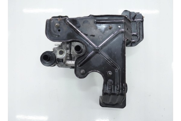 VW T5 parking heater WEBASTO 7H0815071C Catalog number of the part VW T5 dogrzewacz ogrzewanie postojowe WEBASTO 7H0815071C 56