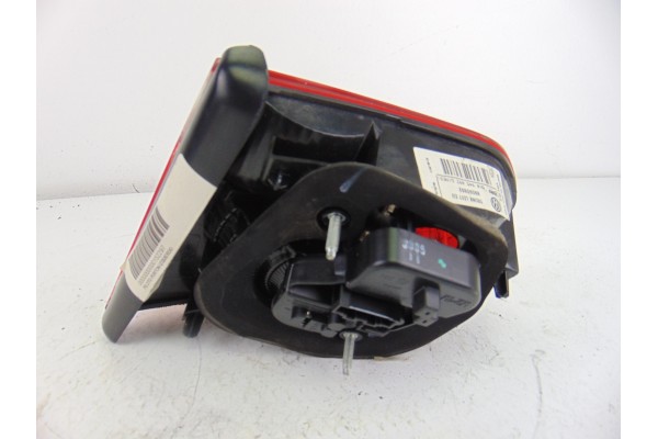 5K0945093G PILOTO TRASERO IZQUIERDO INTERIOR VOLKSWAGEN GOLF VI (5K1)(10.2008)