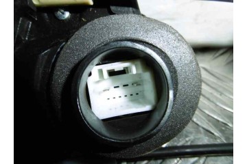 2 PIN CERRADURA PUERTA TRASERA IZQUIERDA TOYOTA RAV4 (A3) Executive 2006 2 PIN 155268 TOYOTA - 1