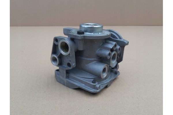 Válvula de freno para remolque Wabco 9710028050