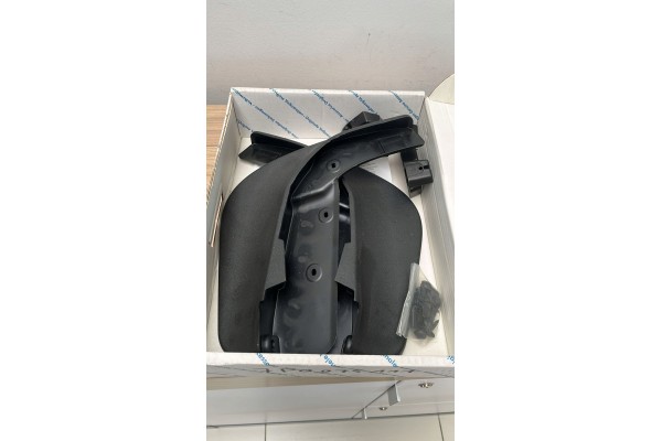 7P0075111 SPLASHERS TOUAREG 2010 2018 FRONT