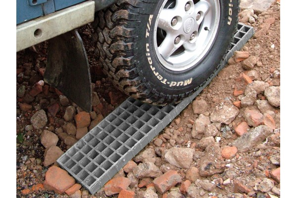 Kevlar tracks pair 50 x 1225 x 260 mm Part manufacturer Britpart