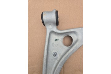Brazo de Suspensión Delantero Izquierdo VW Multivan T7 7T0407151B Ori