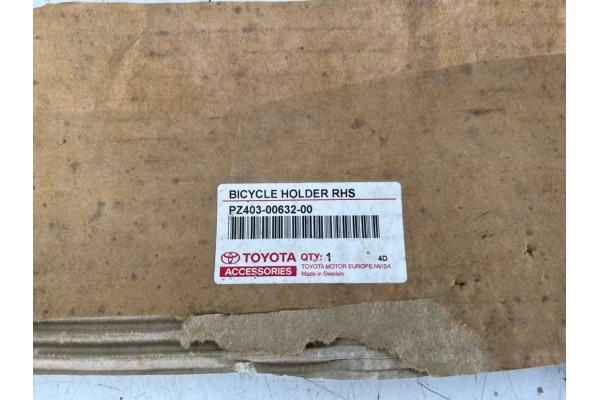 Portabicicletas Toyota Lexus ORIGINAL para montaje en techo completo