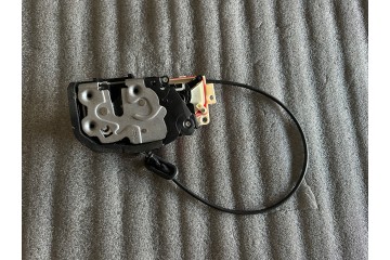 FERRARI ROMA F169 SF90 Door lock 879595 Door lock LEFT Catalog number of the part 879595 879 595