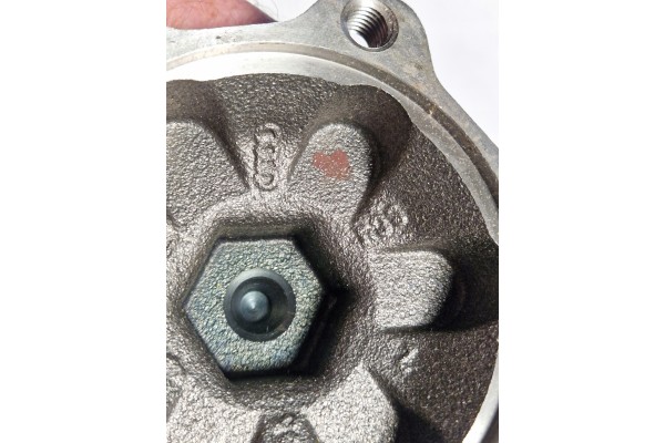 AUDI A4 B7 Drive axle front left flanged shaft JOINT 01J409343A Car type passenger cars