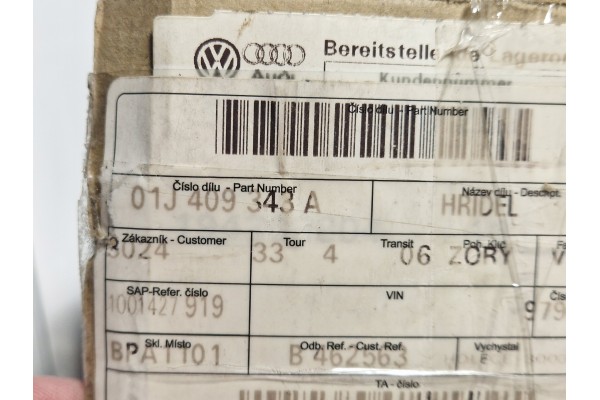 AUDI A4 B7 Drive axle front left flanged shaft JOINT 01J409343A Quality of parts according to GVO Q original with factory logo O