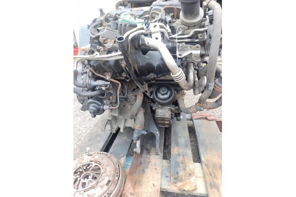 Engine 2 0 TDI VW T5 T6 CAA CAAC damaged Catalog number of the part Silnik 2 0 TDI VW T5 T6 CAA CAAC CAAB uszkodzony