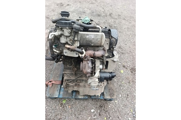 Motor 2.0 TDI VW T5 T6 CAA CAAC dañado