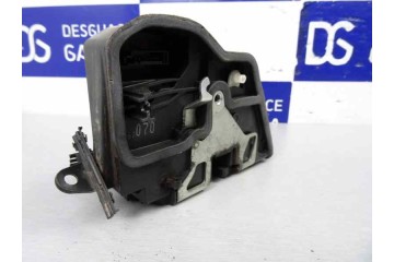 7 PINS CERRADURA PUERTA TRASERA DERECHA BMW SERIE 1 BERLINA (E81/E87) 118d 2005 7 PINS 162989 BMW - 2