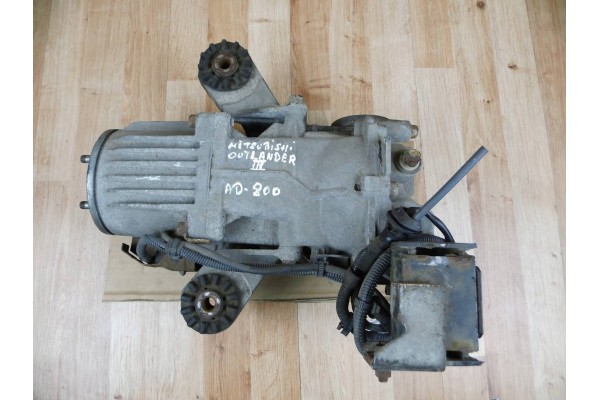 Mitsubishi Outlander III 2 2 D bridge differential rear GS 2 352