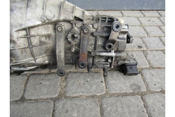 2 MERCEDES W124 2 5D 3 0D 91R MANUAL TRANSMISSION 5 SHORT ROLLERS Catalog number of the part MERCEDES W124 2 5D 3 0D 91R SKRZYNI