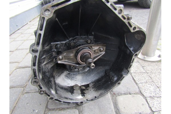 2 MERCEDES W124 2 5D 3 0D 91R MANUAL TRANSMISSION 5 SHORT ROLLERS Quality of parts according to GVO Q original with factory logo