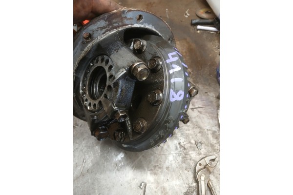 Suzuki Vitara I 1 6 bridge head rear dyfer 41 8 5 125 Part manufacturer Suzuki OE