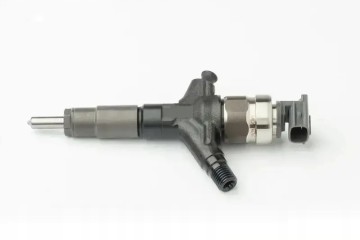 INJECTOR DCRI300250 DENSO SUBARU FORESTER