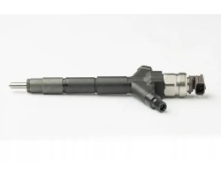 INJECTOR DCRI301050 DENSO NISSAN NAVARA NP300