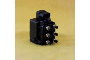SPLITTER CONTINENTAL 15 1524 0008 2 Packaging status original