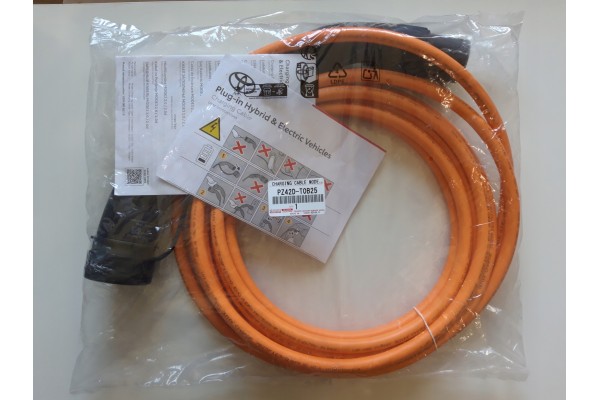 TOYOTA Three phase charging cable 7 5m 32A PZ42D T0B25 OE Catalog number of the part PZ42D T0B25